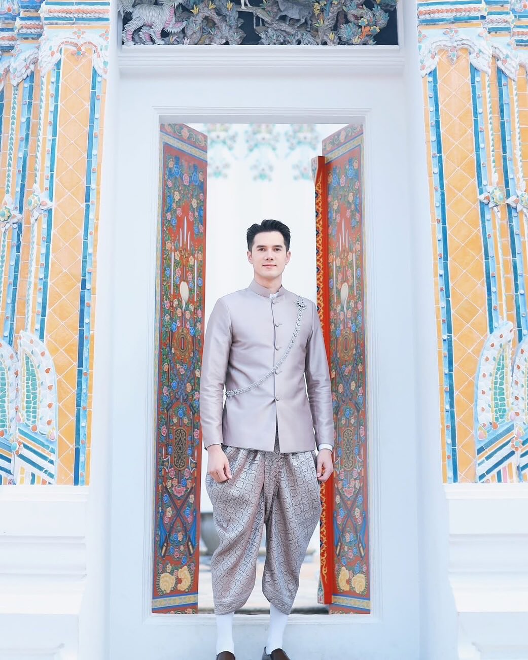 มิกค์ ทองระย้า