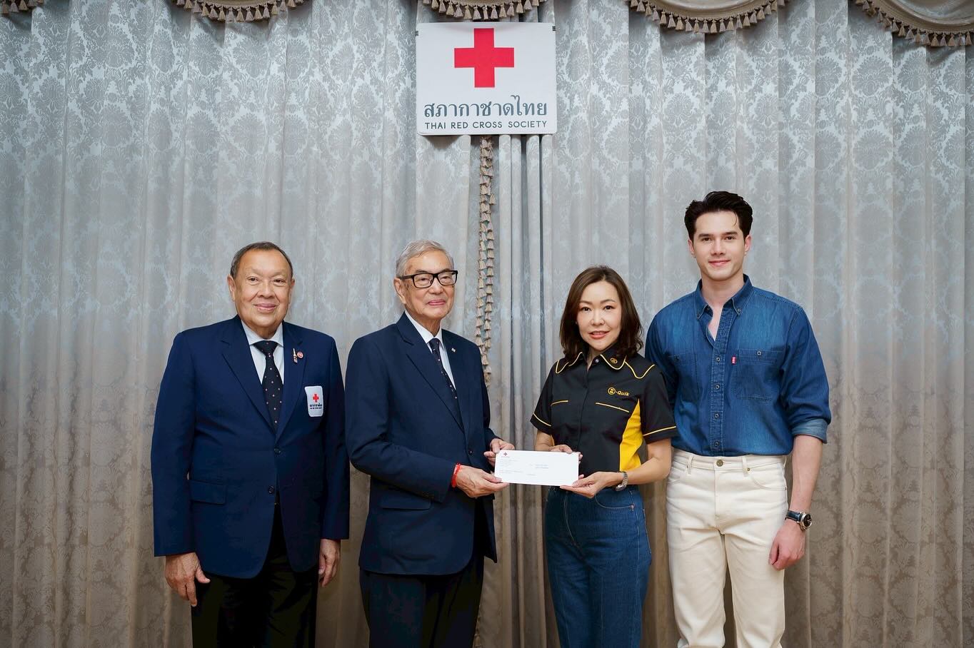 มิกค์ ทองระย้า