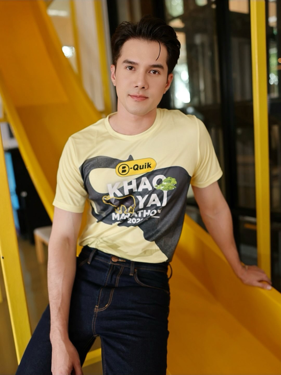 มิกค์ ทองระย้า
