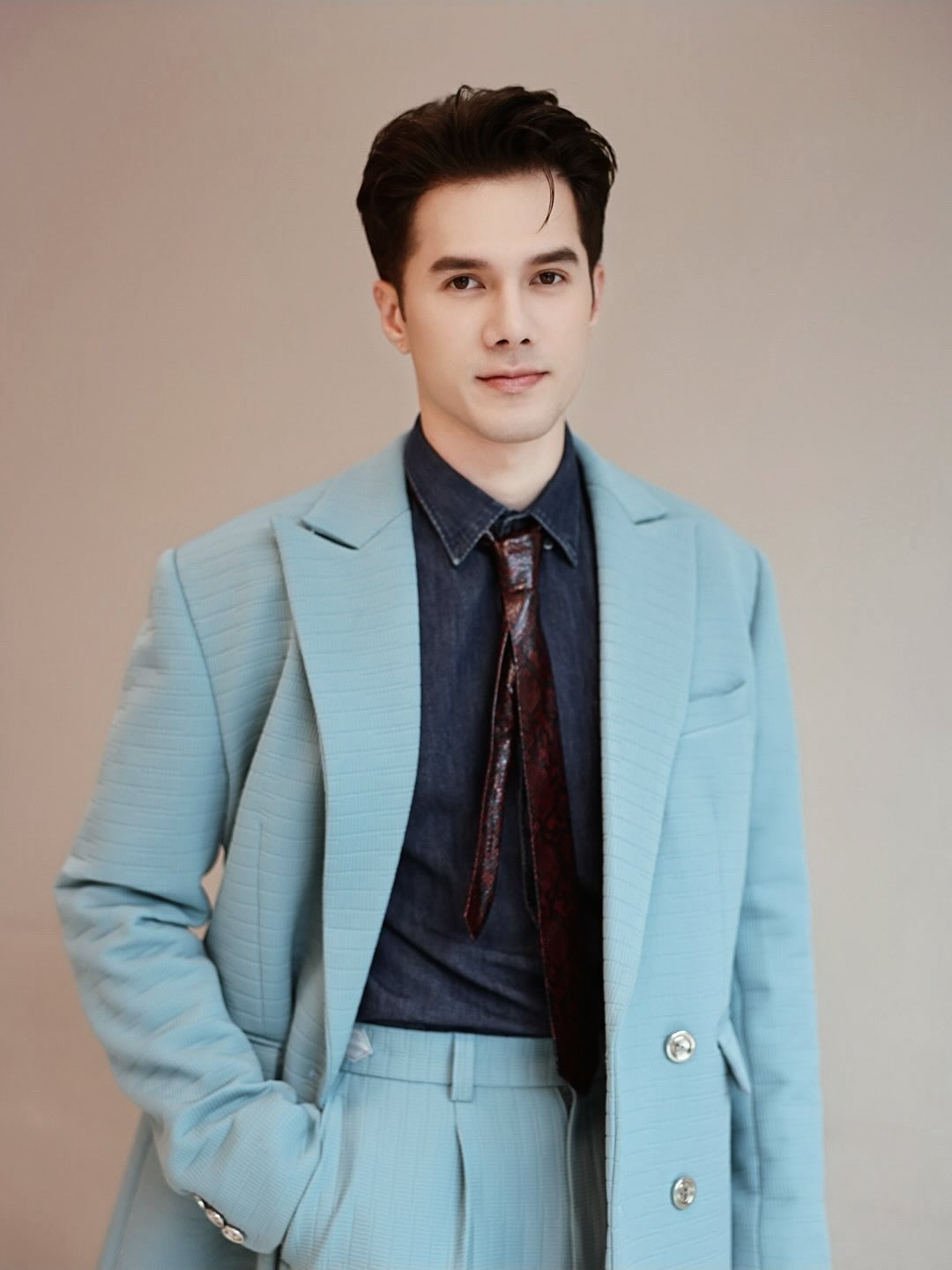 มิกค์ ทองระย้า