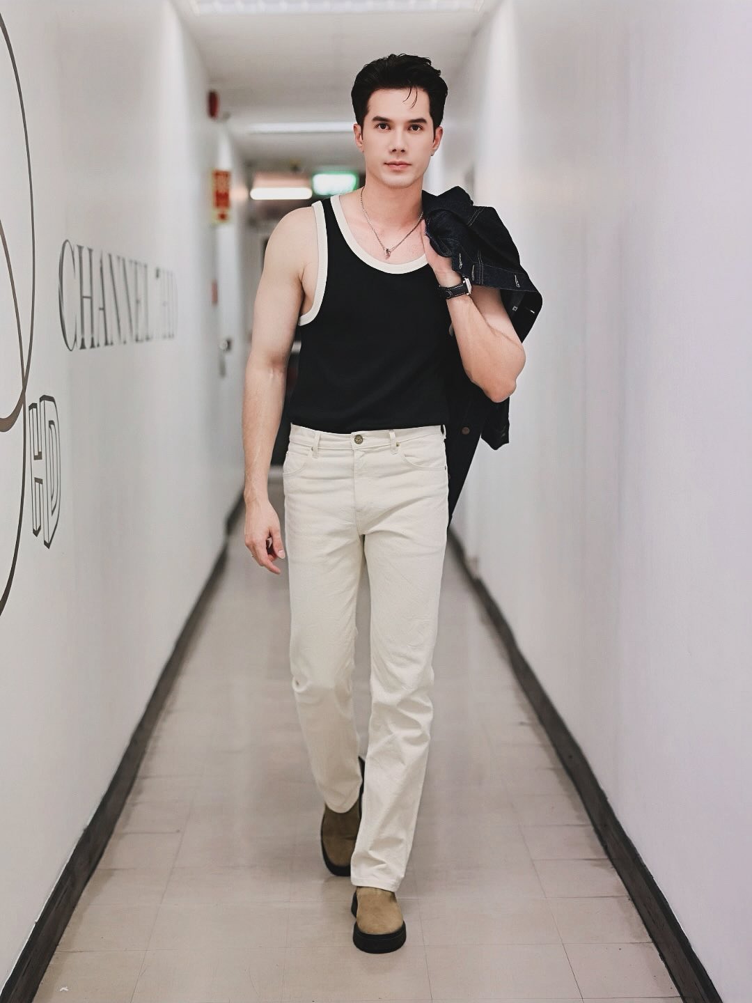 มิกค์ ทองระย้า