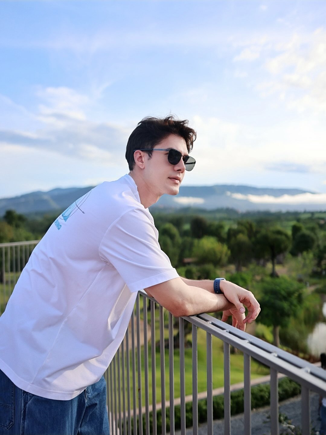 มิกค์ ทองระย้า