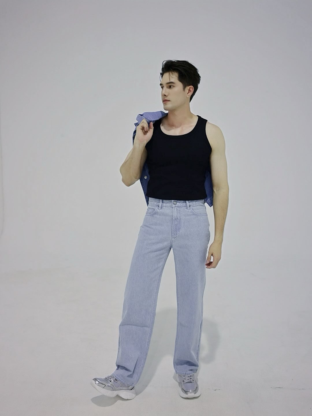 มิกค์ ทองระย้า
