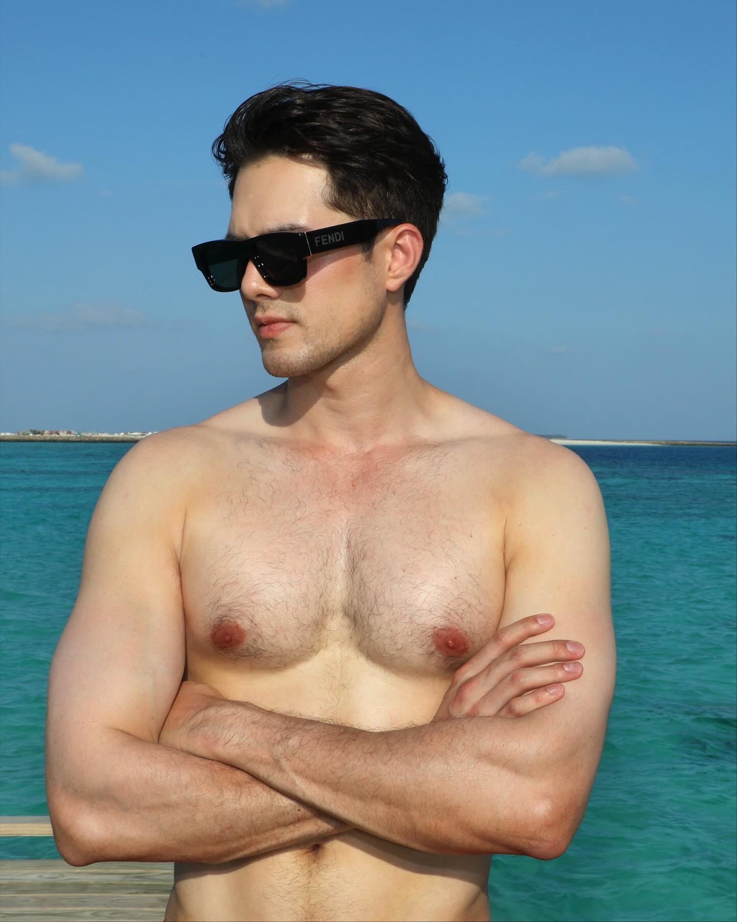 มิกค์ ทองระย้า