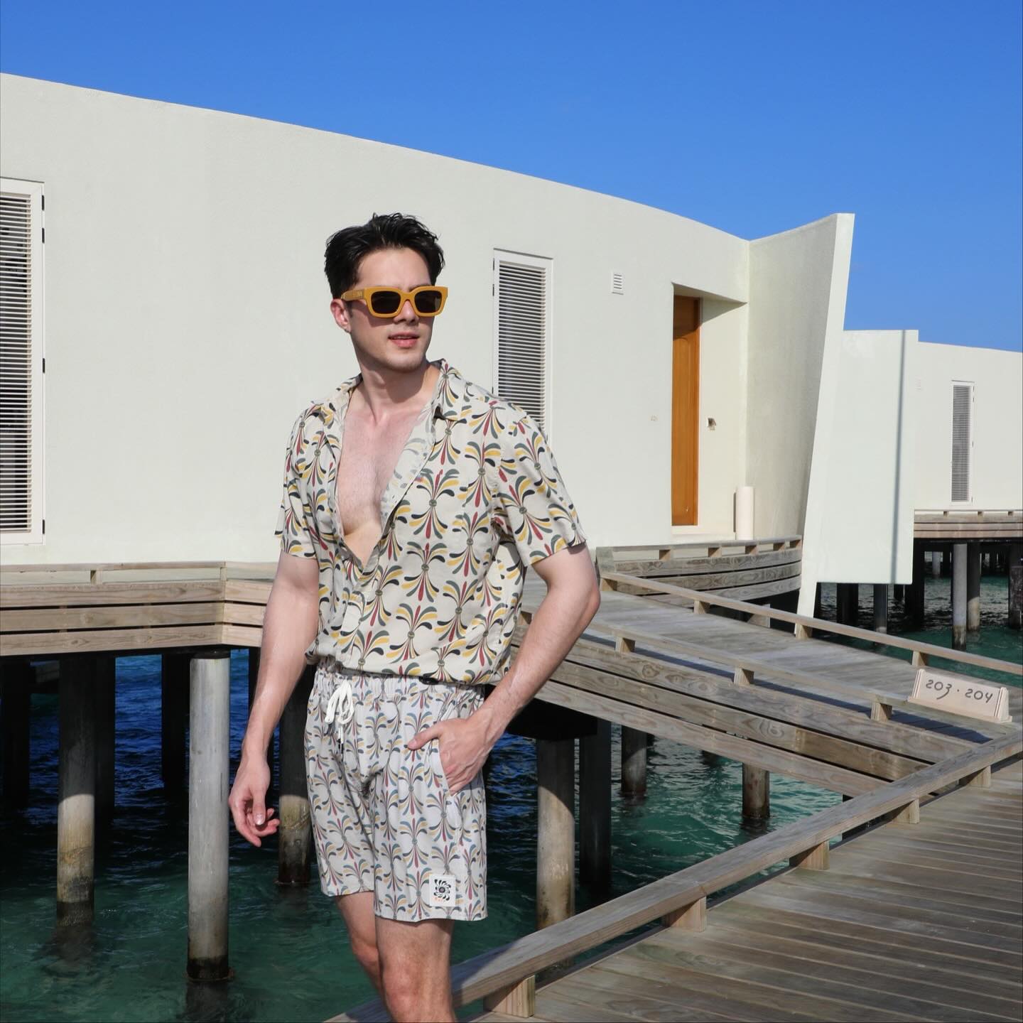 มิกค์ ทองระย้า