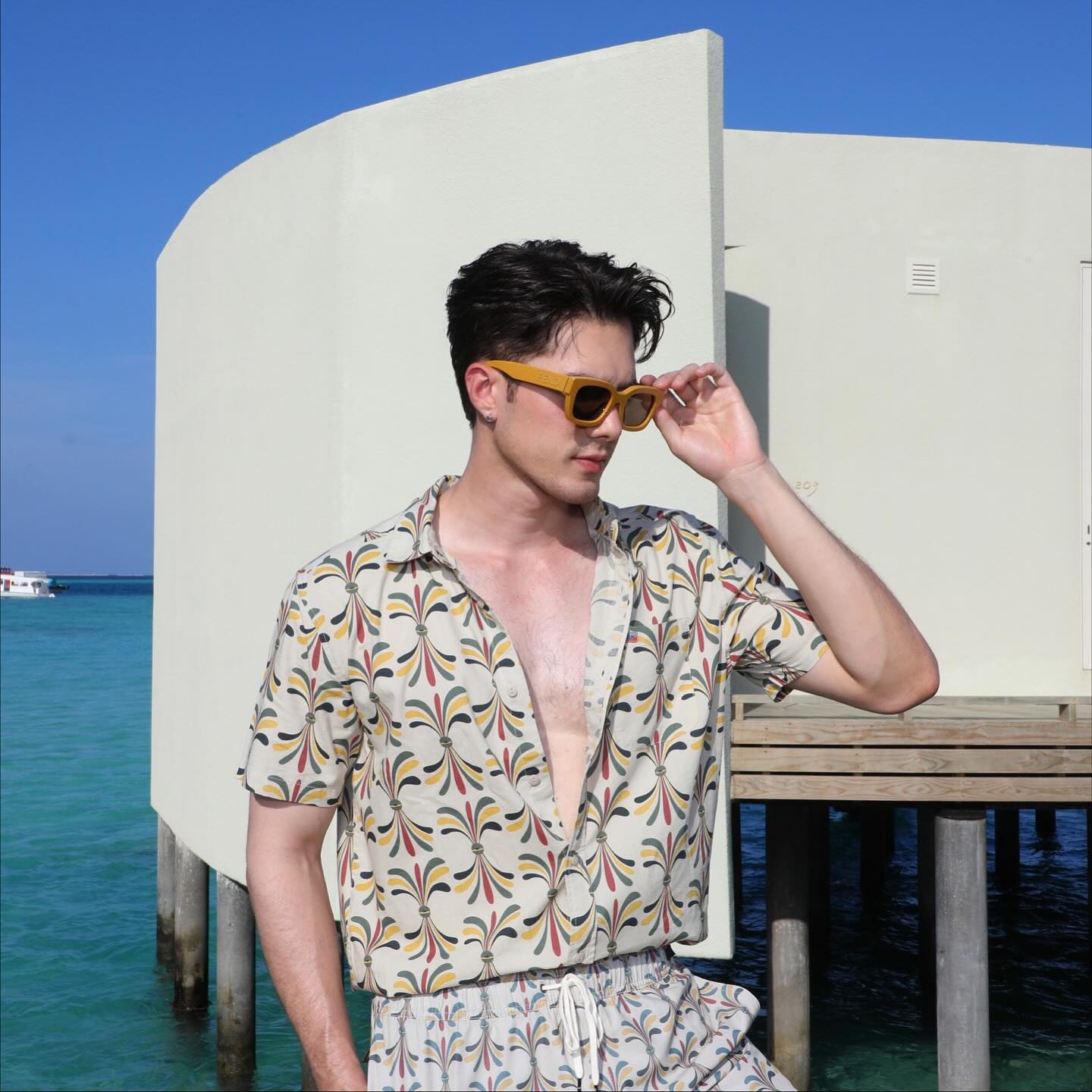 มิกค์ ทองระย้า