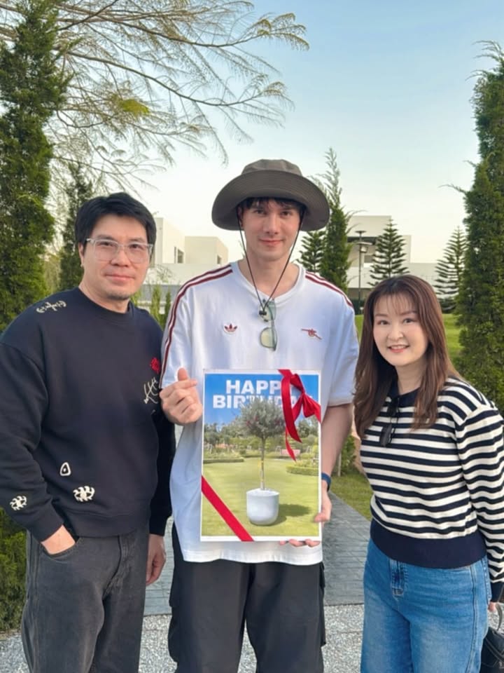 มิกค์ ทองระย้า