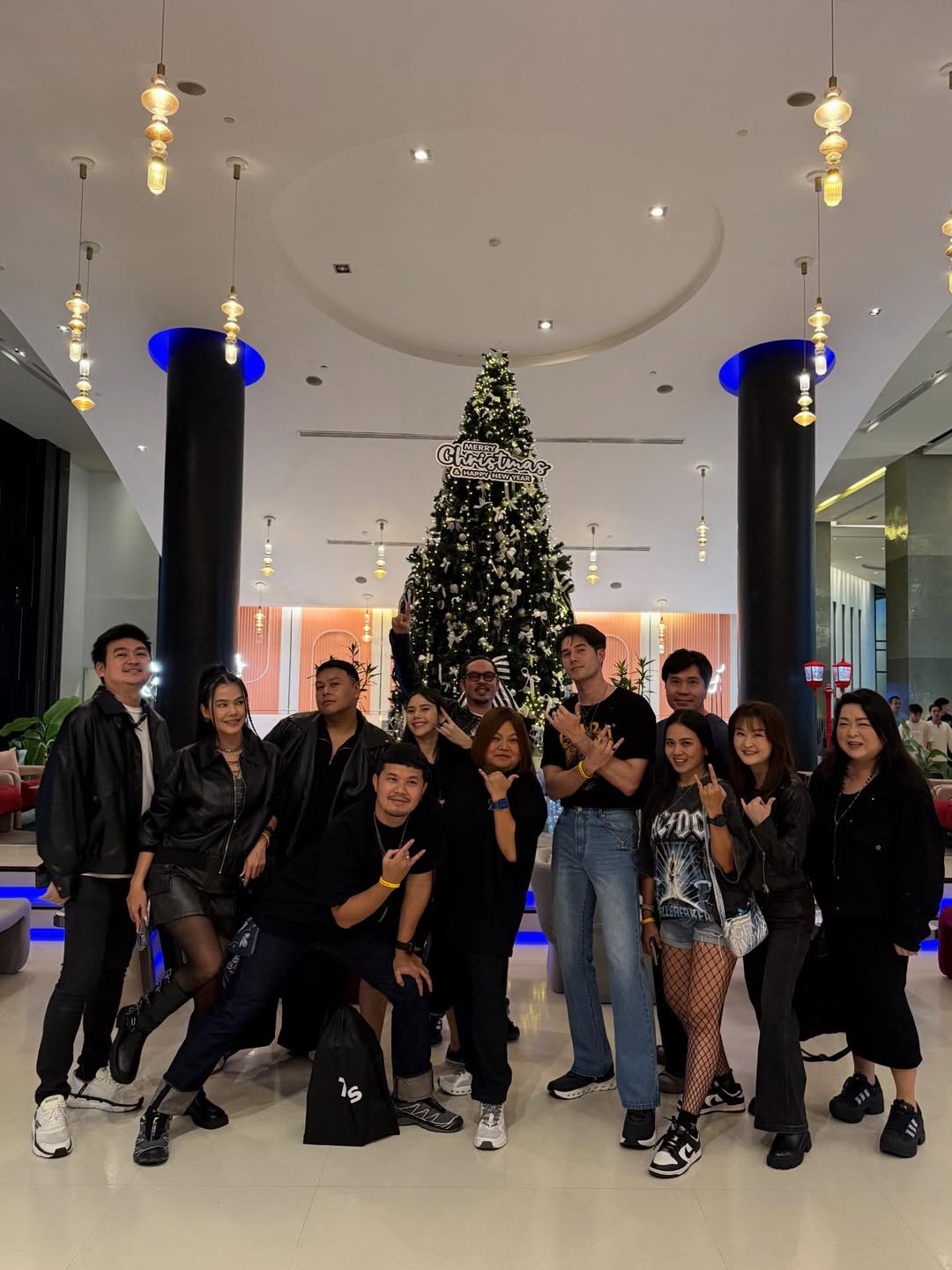 มิกค์ ทองระย้า