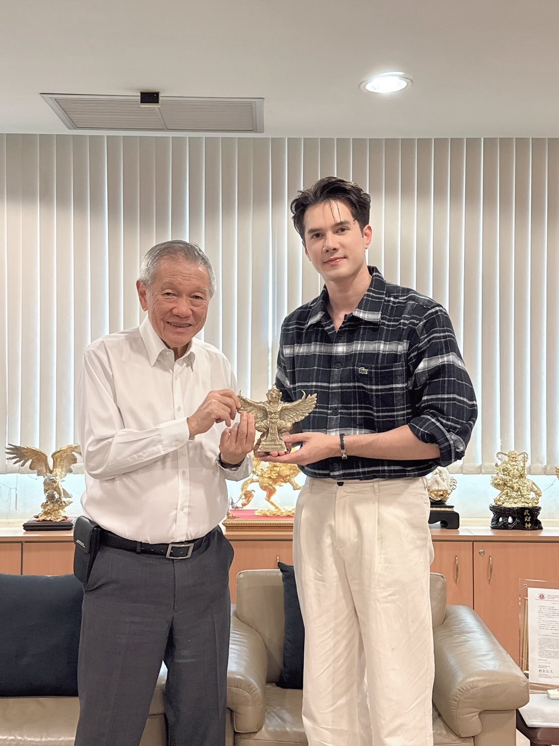 มิกค์ ทองระย้า