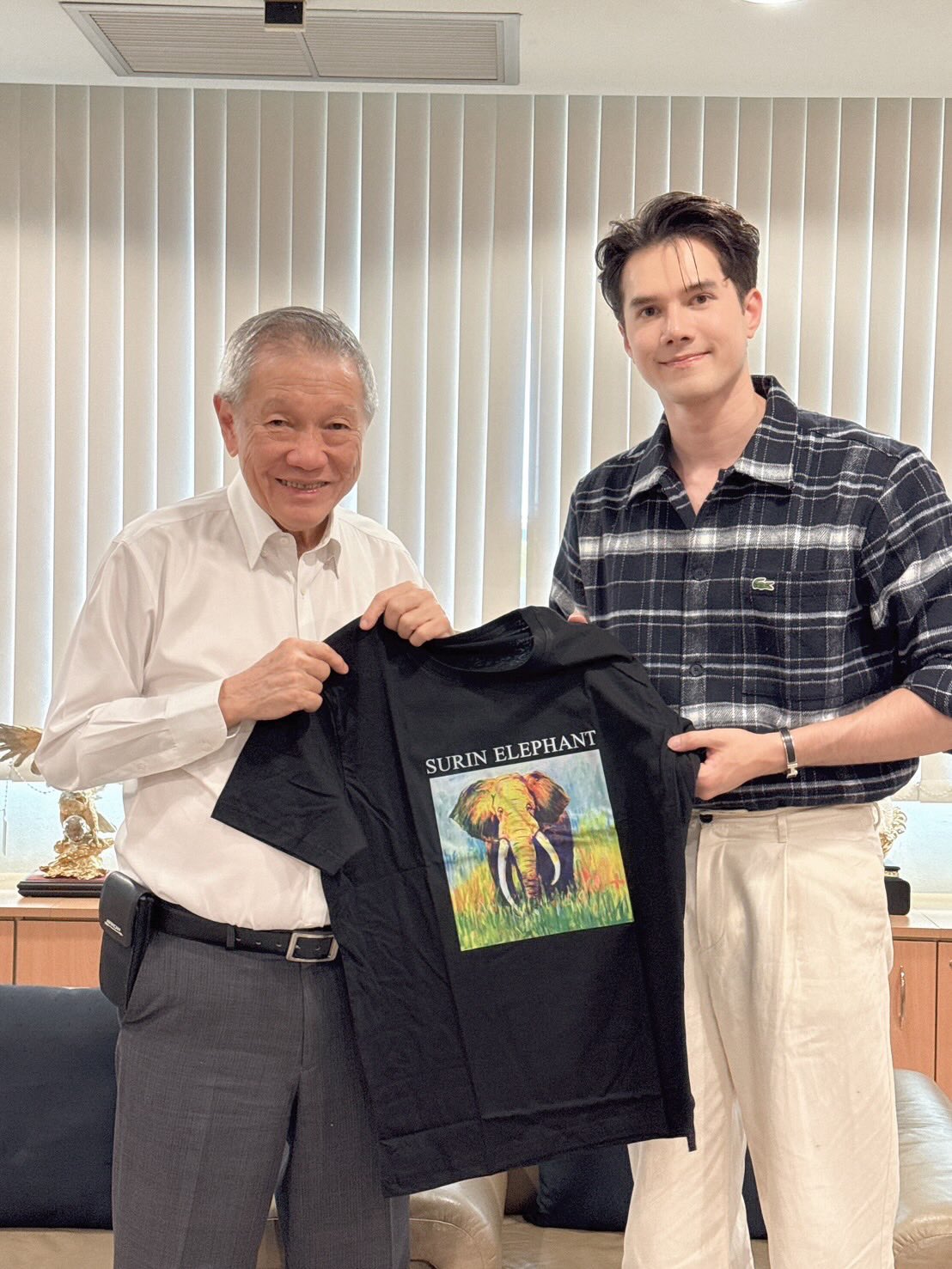 มิกค์ ทองระย้า