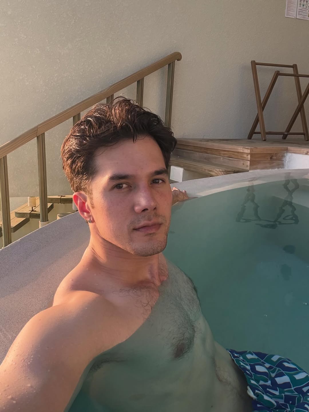 มิกค์ ทองระย้า