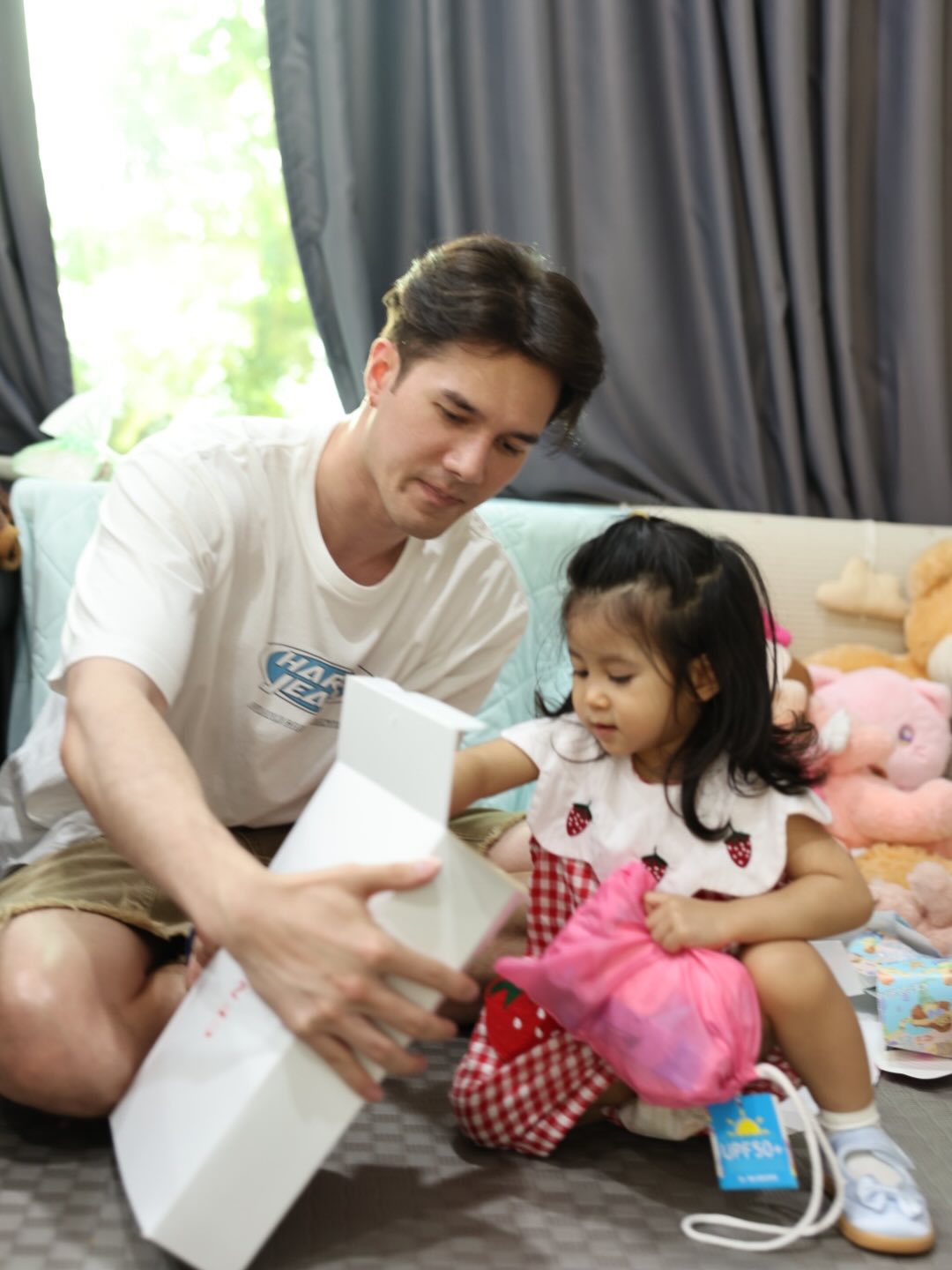 มิกค์ ทองระย้า