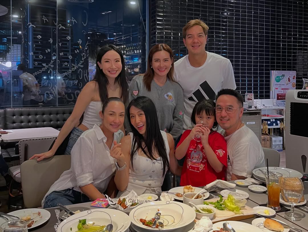 แคท - แคทรียา อิงลิช