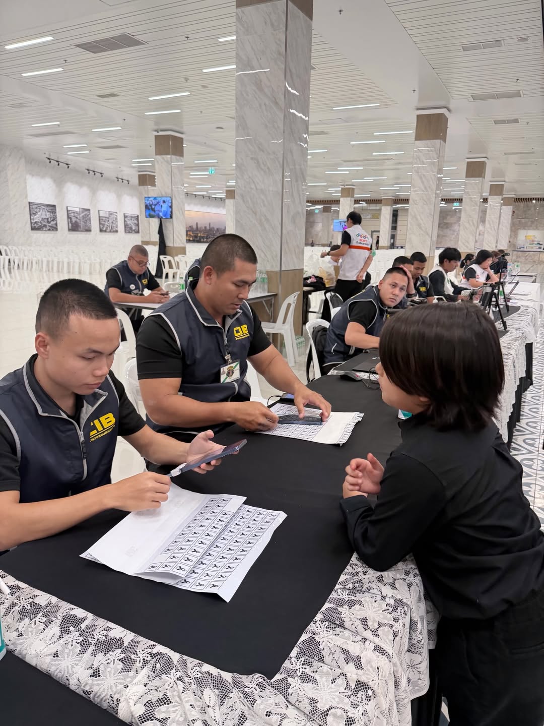 กัปตัน - ภูธเนศ หงษ์มานพ