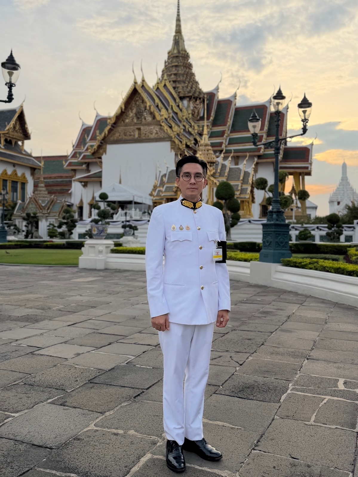 กัปตัน - ภูธเนศ หงษ์มานพ