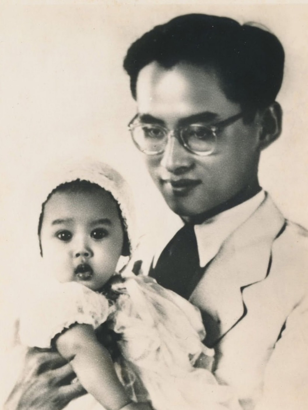 กัปตัน - ภูธเนศ หงษ์มานพ