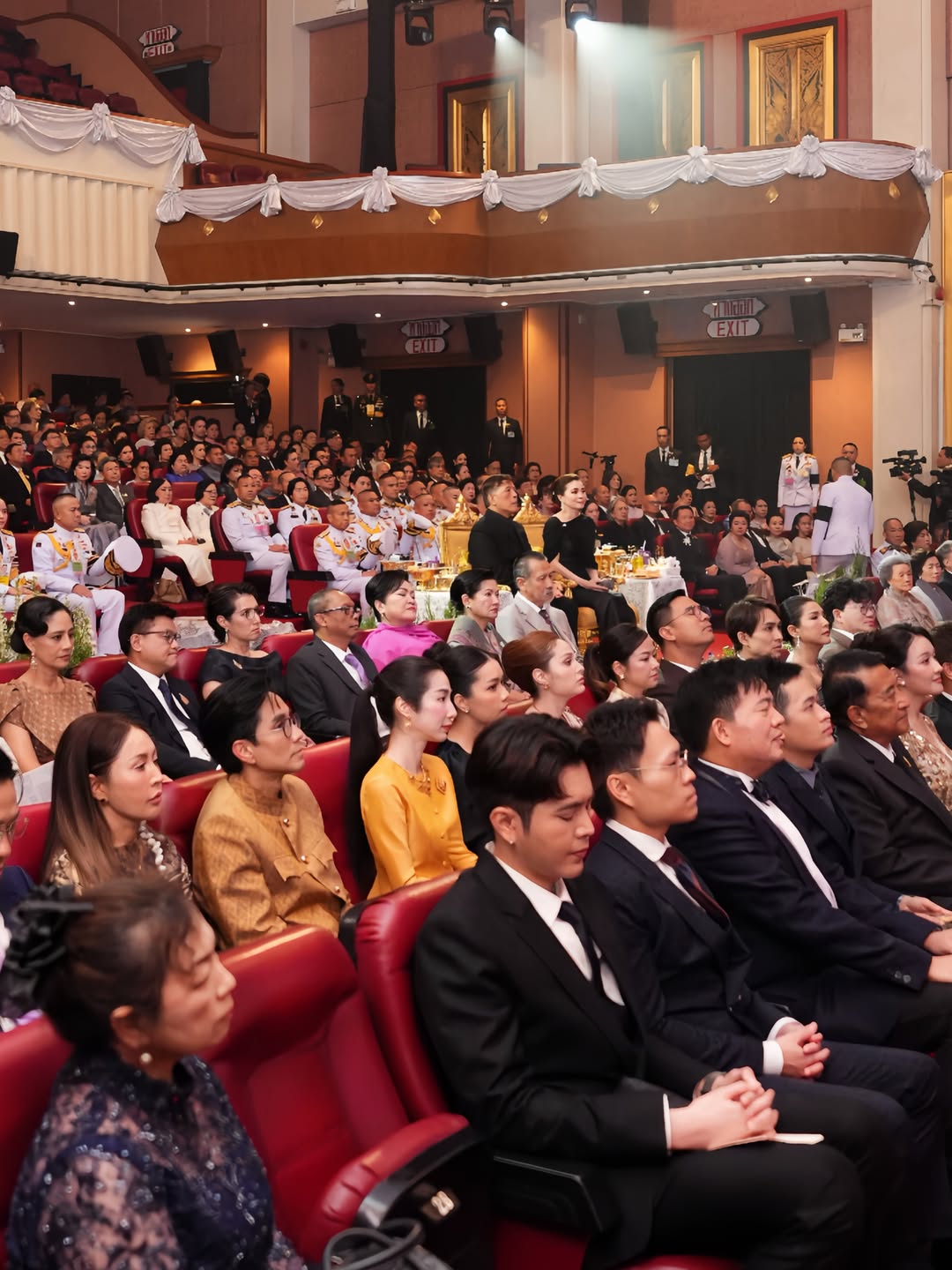 กัปตัน - ภูธเนศ หงษ์มานพ