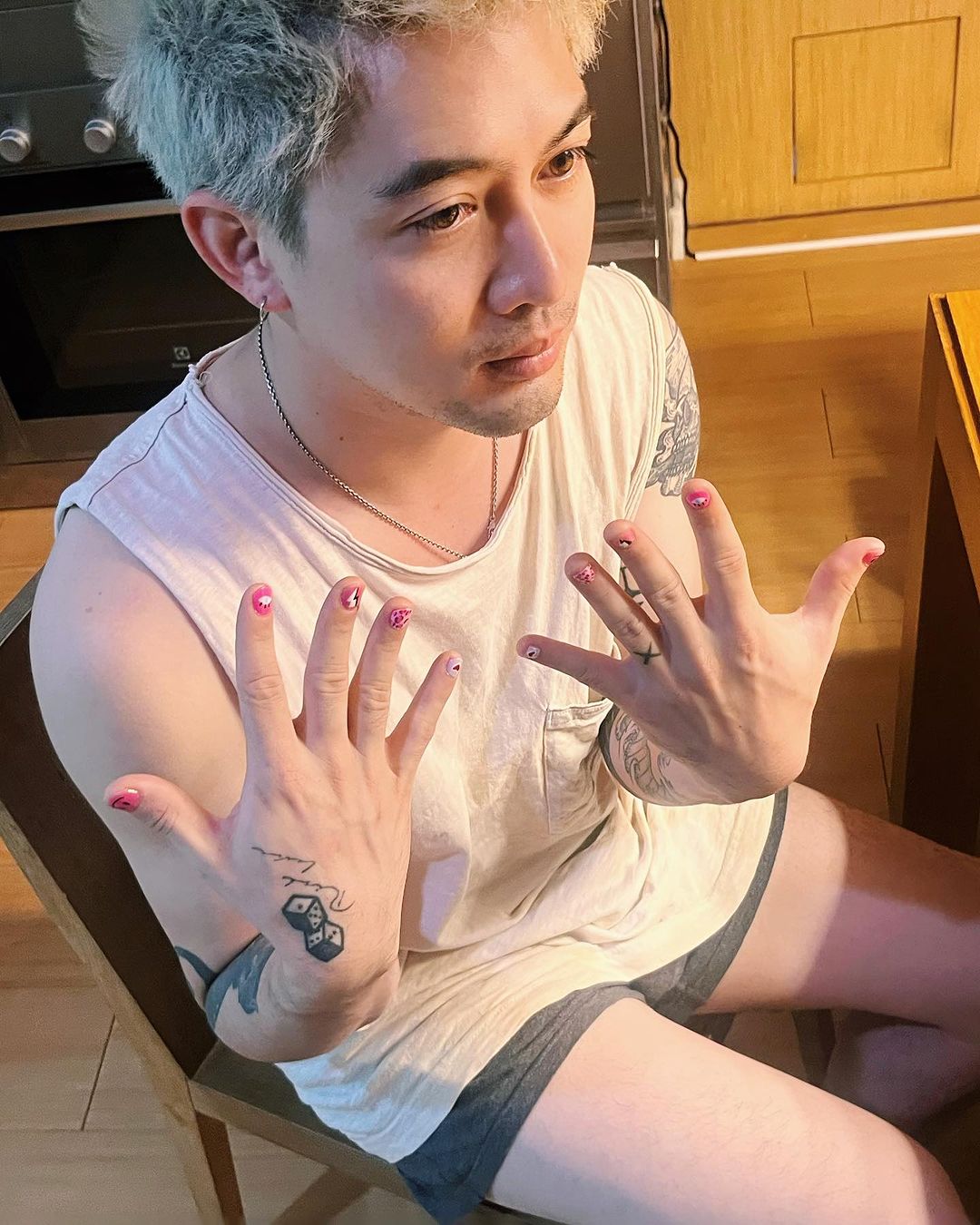 แม็กซ์ - ณัฐวุฒิ เจนมานะ