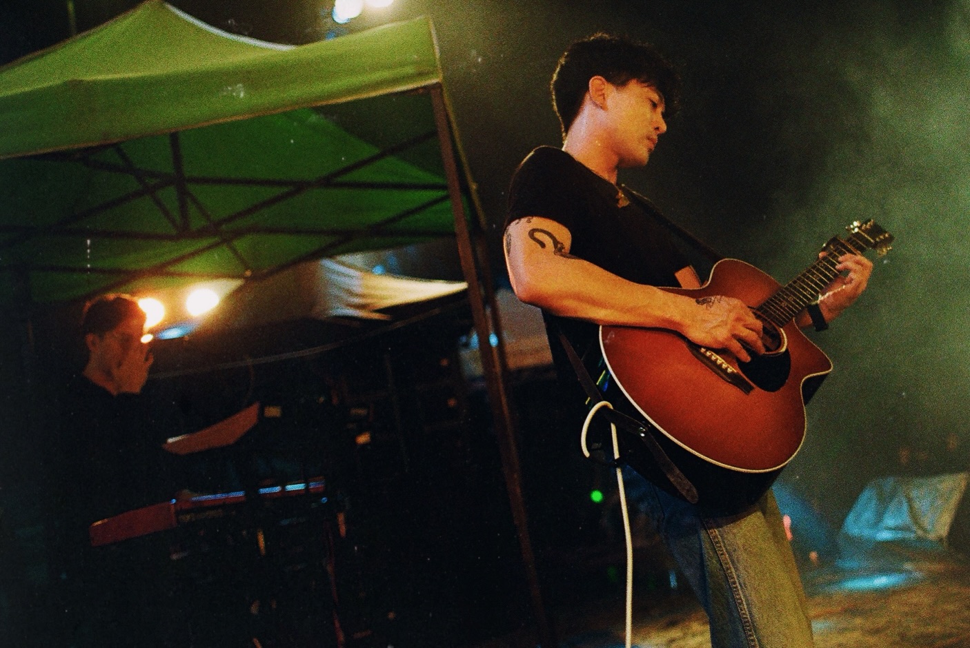 แม็กซ์ - ณัฐวุฒิ เจนมานะ