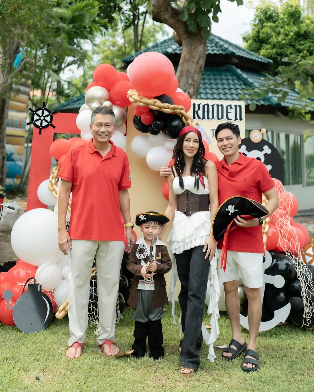 ขนมจีน - กุลมาศ ลิมปวุฒิวรานนท์