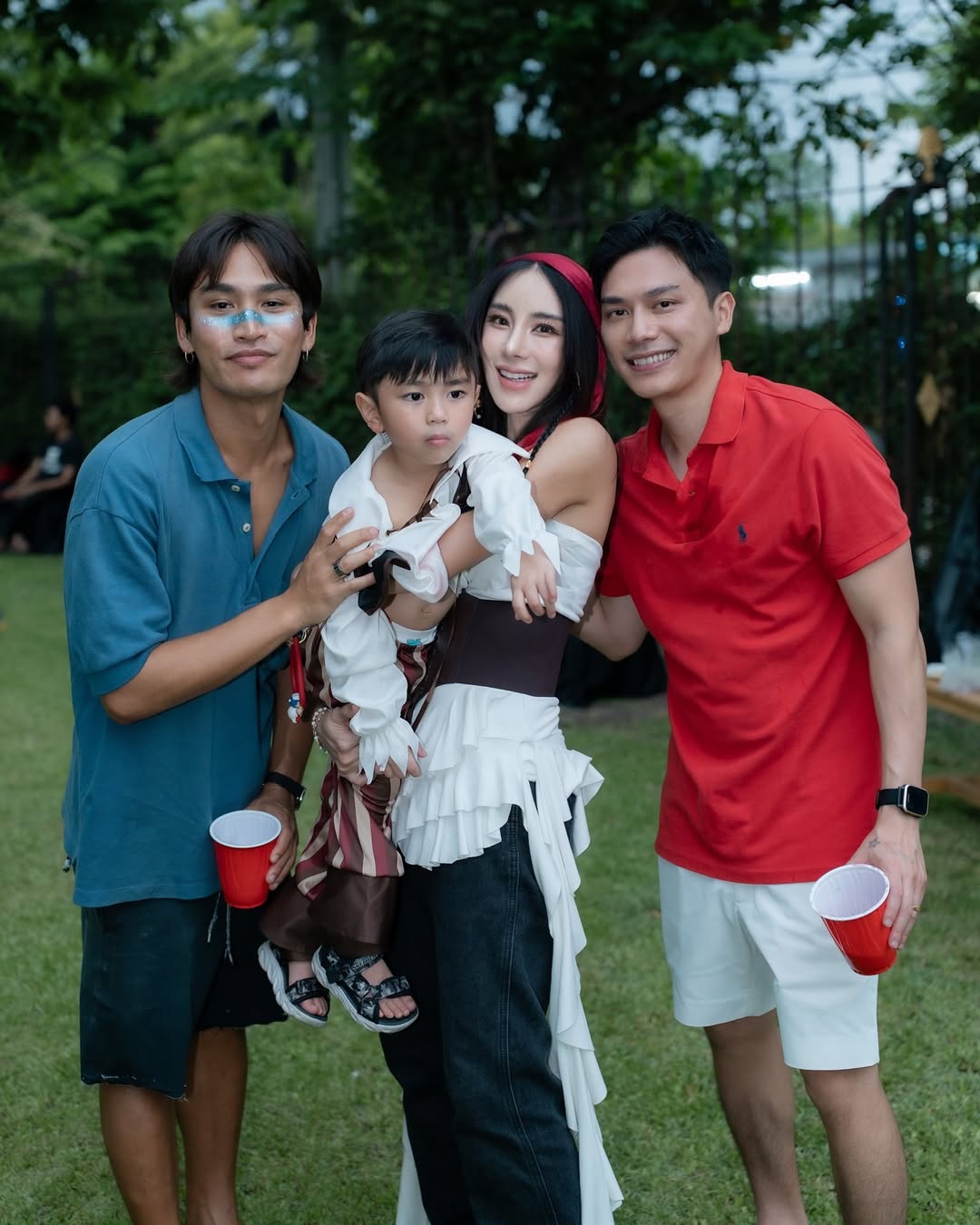 ขนมจีน - กุลมาศ ลิมปวุฒิวรานนท์