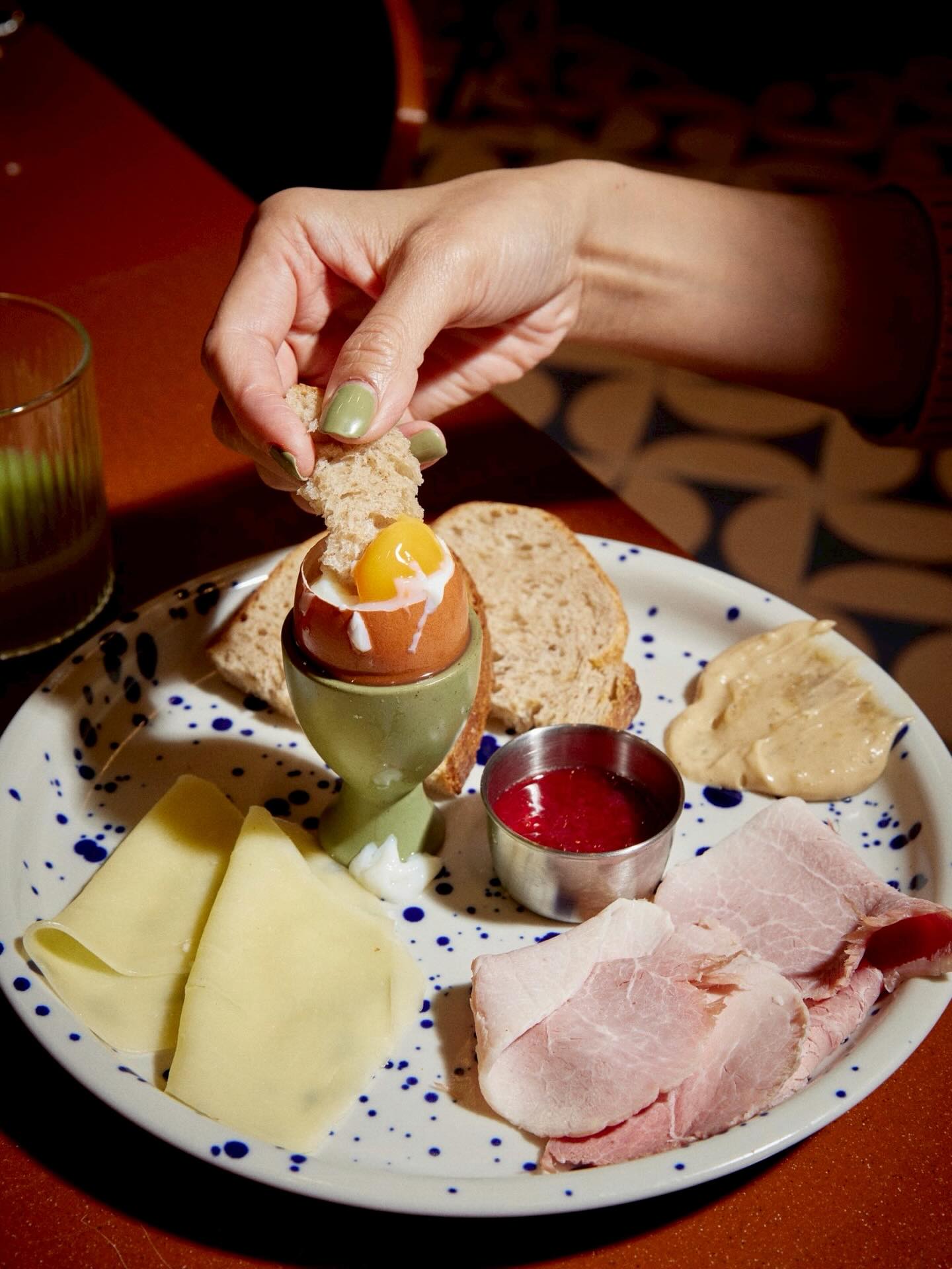 ขนมจีน - กุลมาศ ลิมปวุฒิวรานนท์