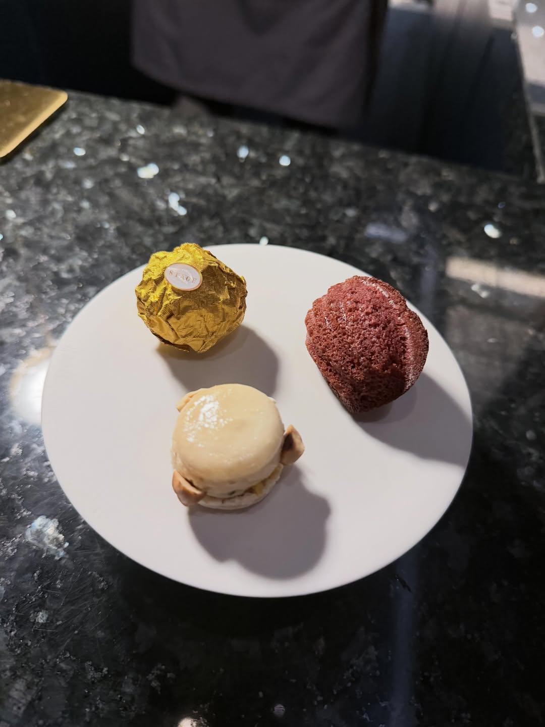 ขนมจีน - กุลมาศ ลิมปวุฒิวรานนท์