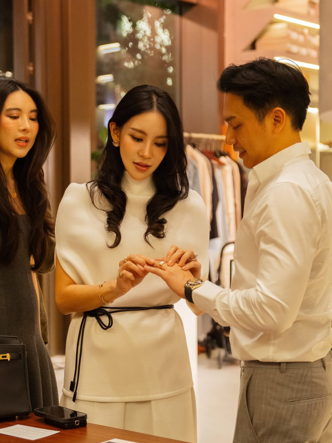 ขนมจีน - กุลมาศ ลิมปวุฒิวรานนท์