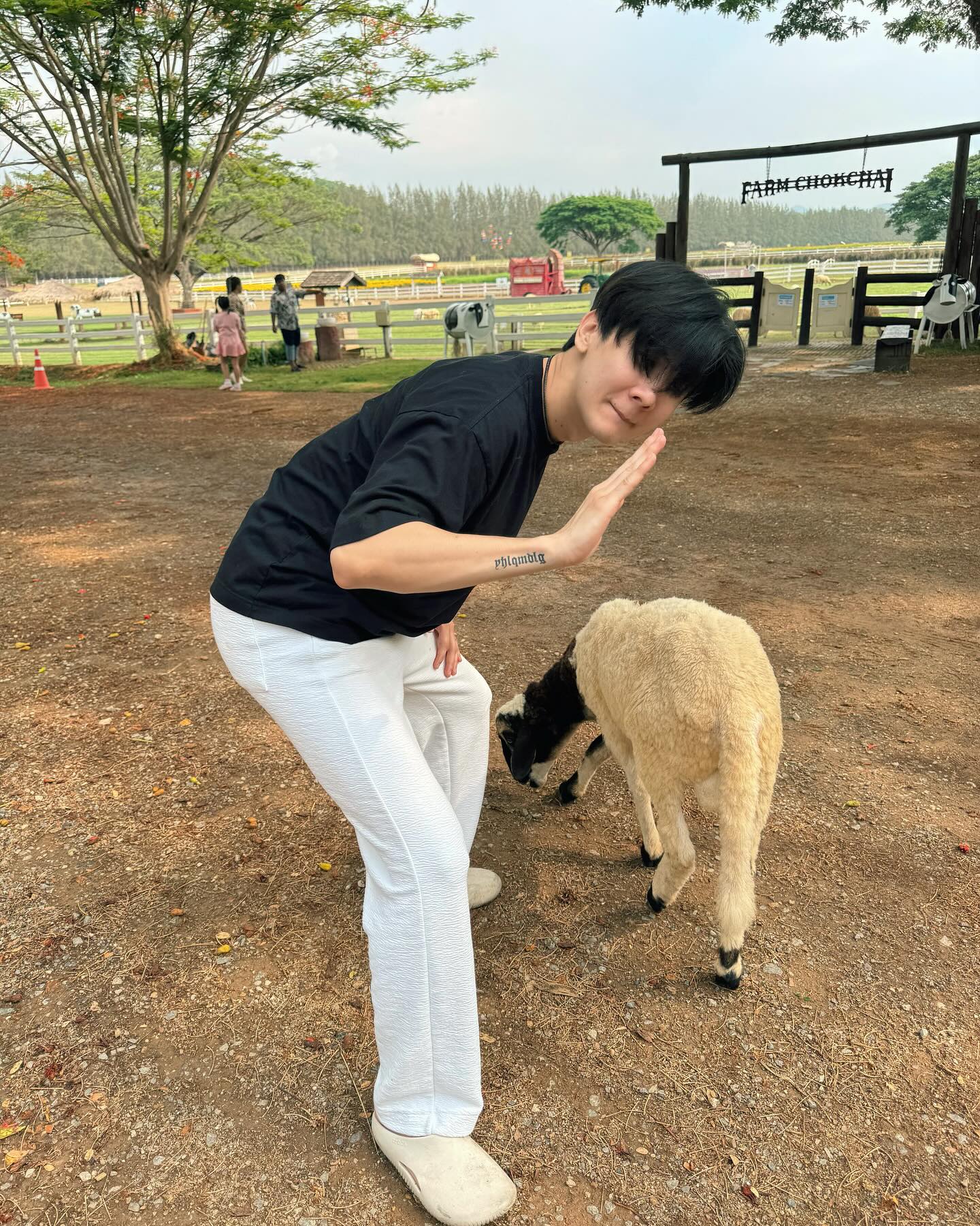 บอนซ์ - ณดล ล้ำประเสริฐ