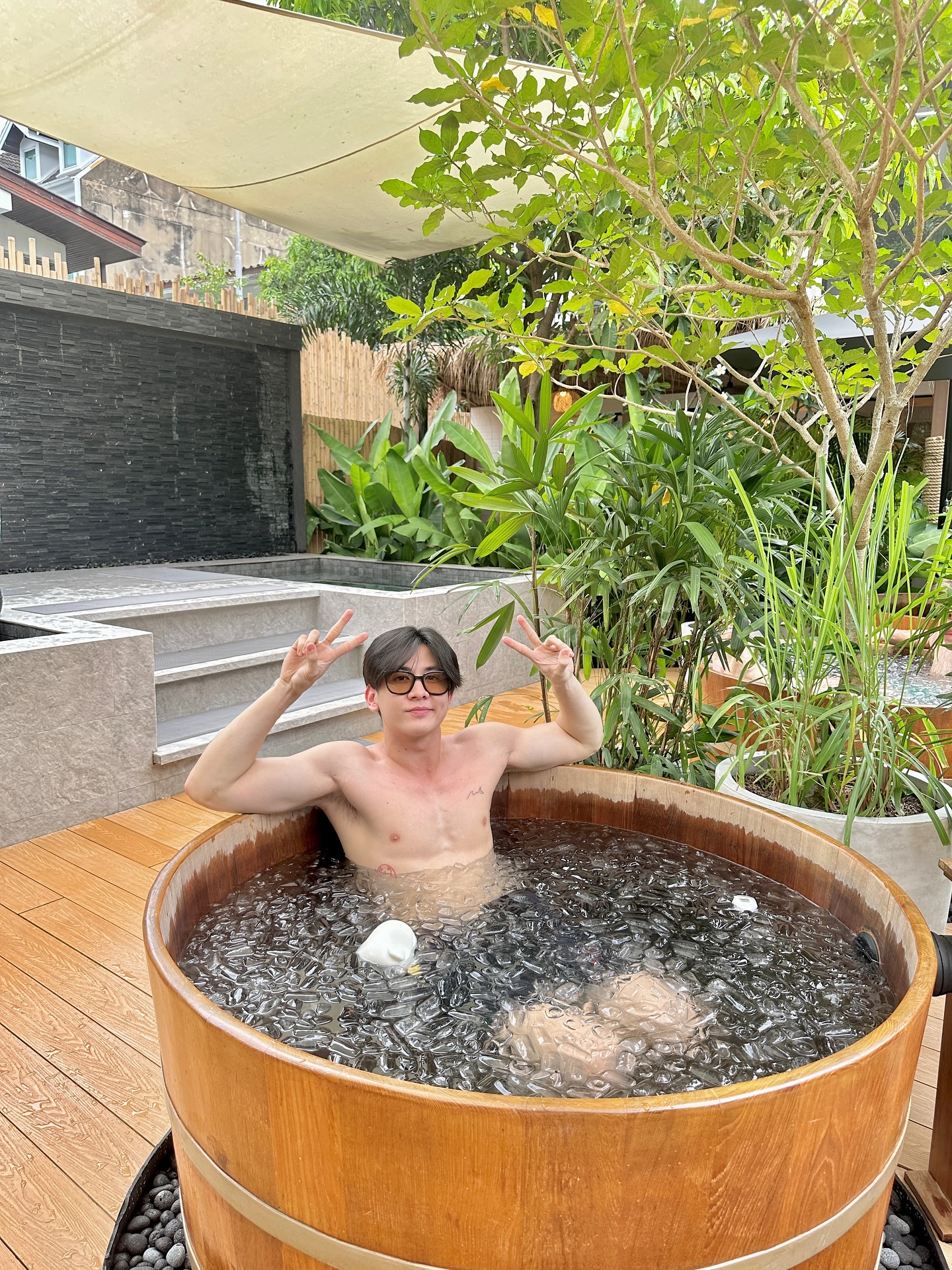 บอนซ์ - ณดล ล้ำประเสริฐ
