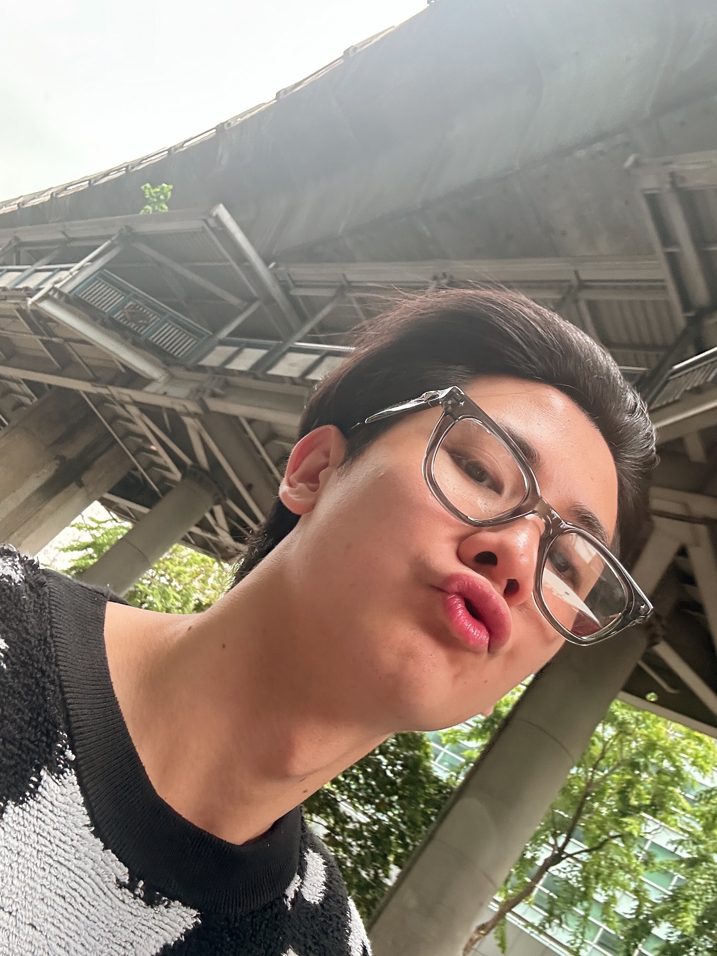บอนซ์ - ณดล ล้ำประเสริฐ