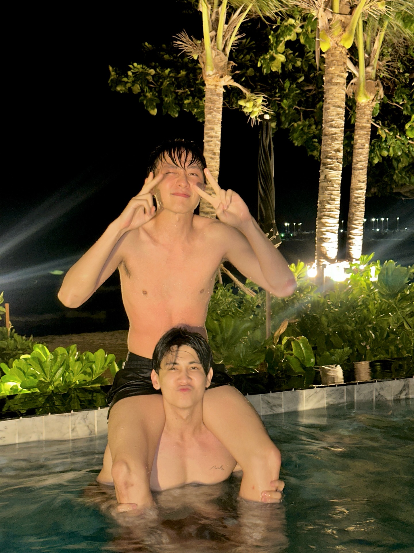 บอนซ์ - ณดล ล้ำประเสริฐ