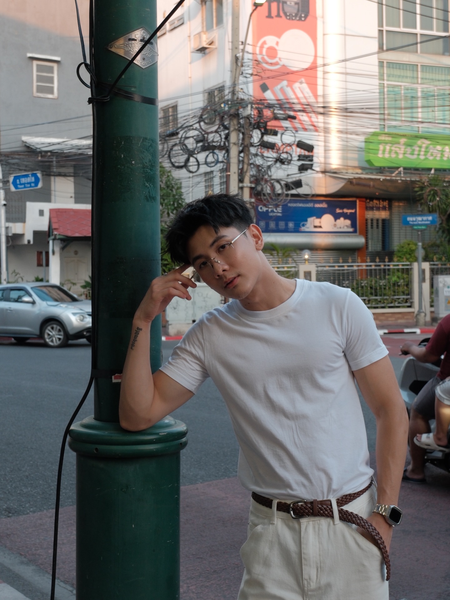 บอนซ์ - ณดล ล้ำประเสริฐ