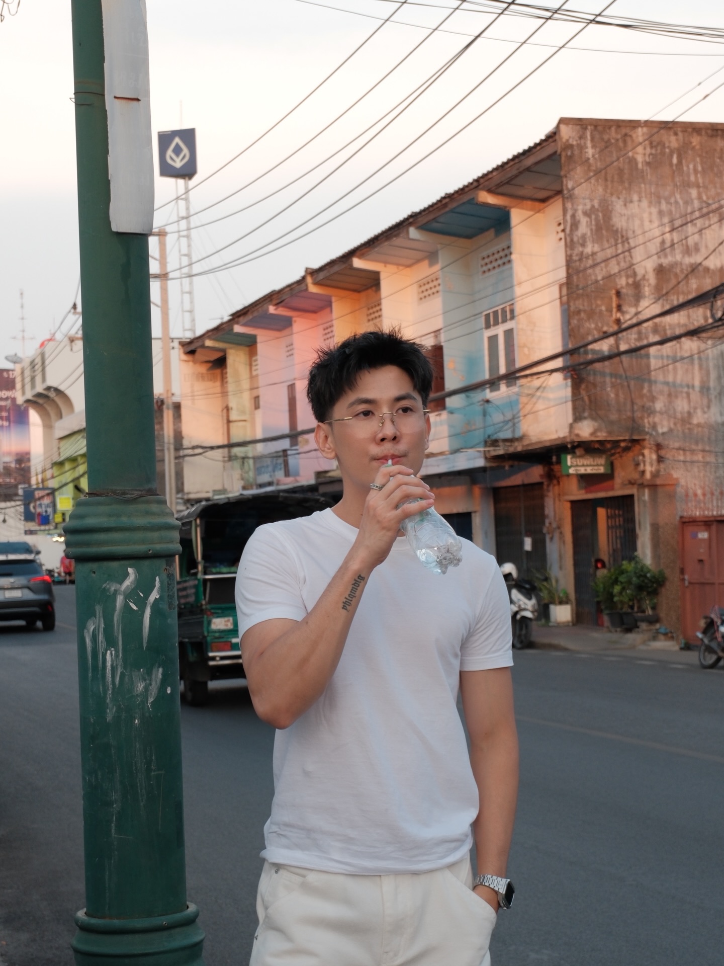 บอนซ์ - ณดล ล้ำประเสริฐ