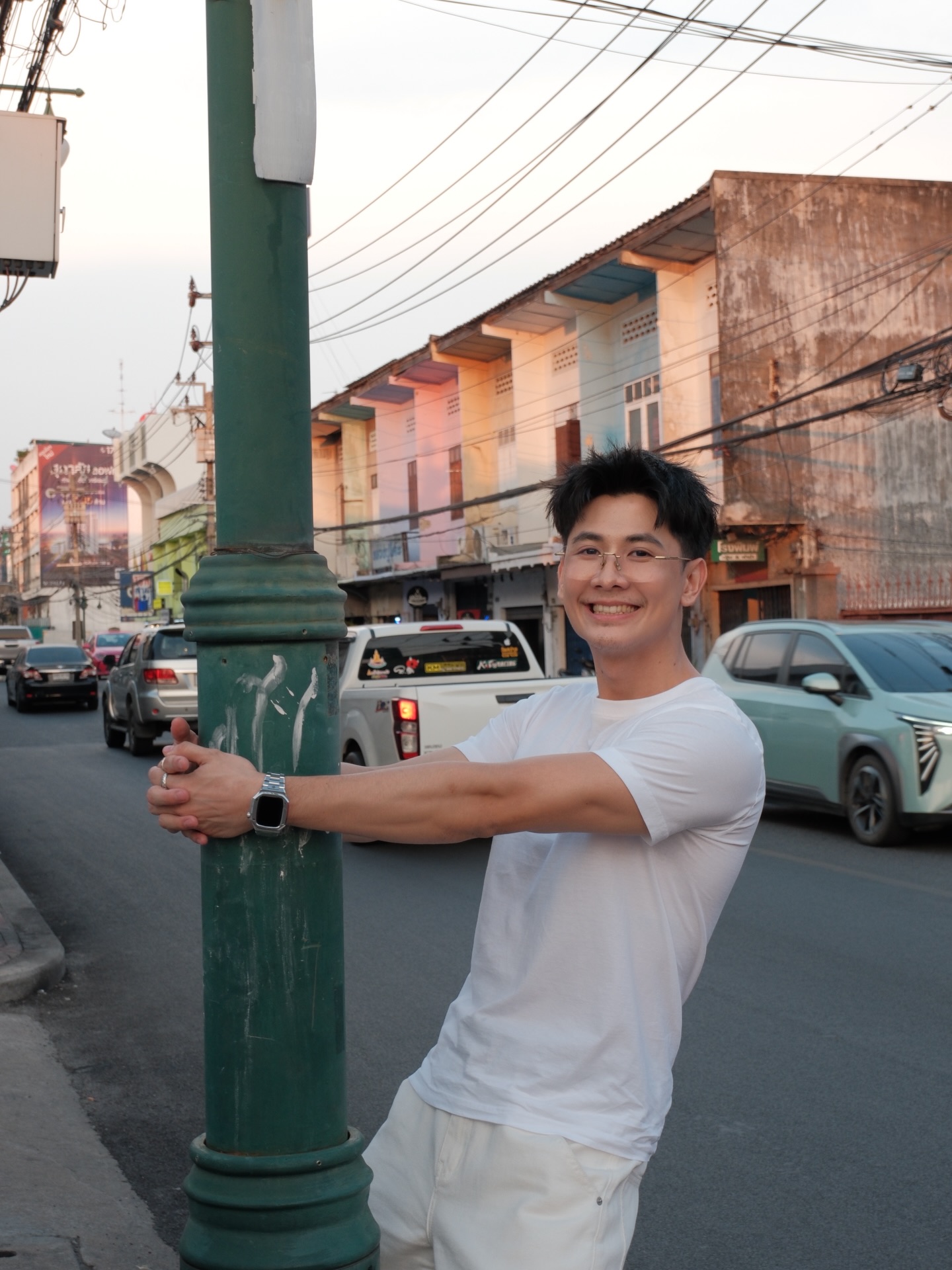 บอนซ์ - ณดล ล้ำประเสริฐ