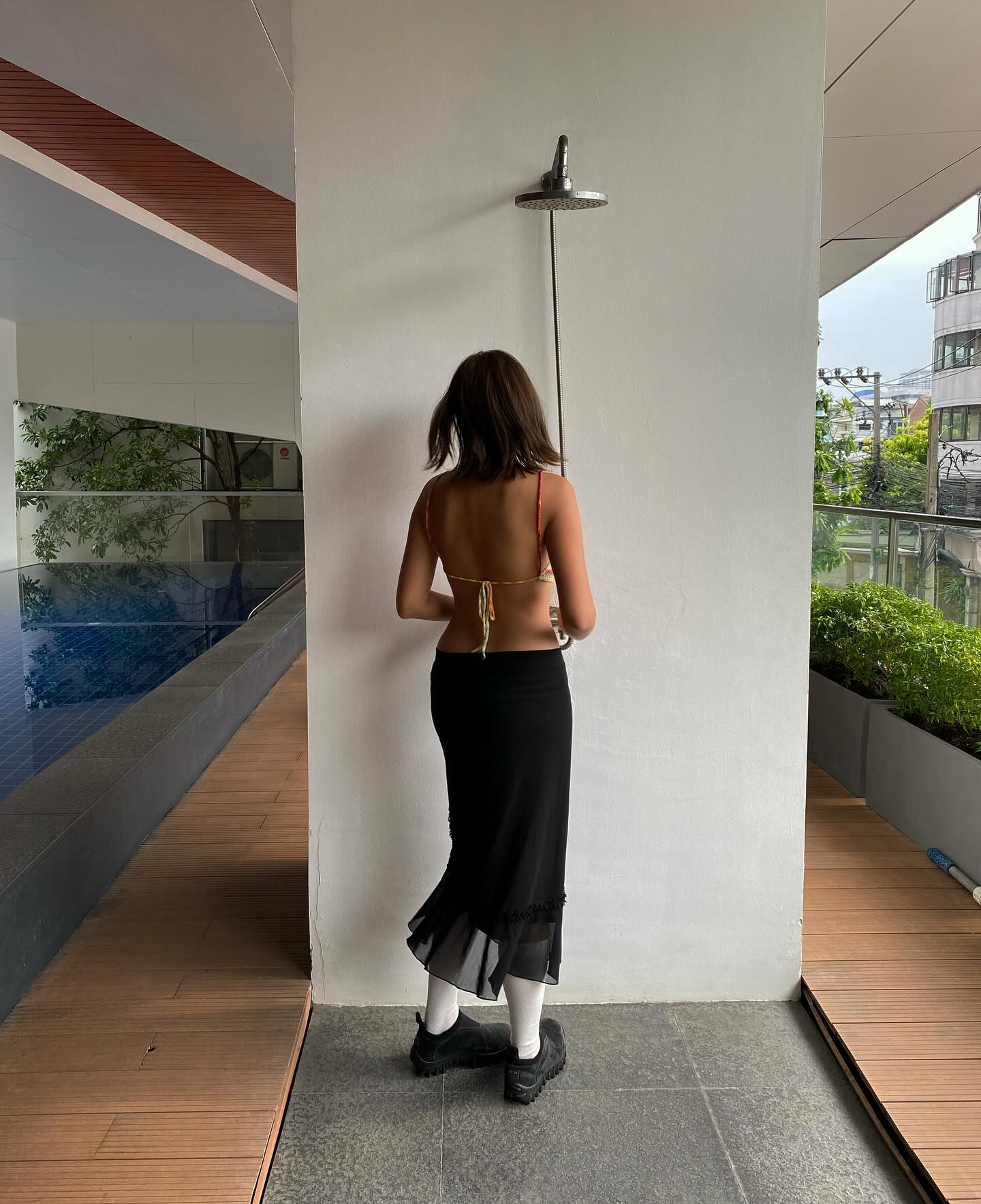 เมทัล สุขขาว