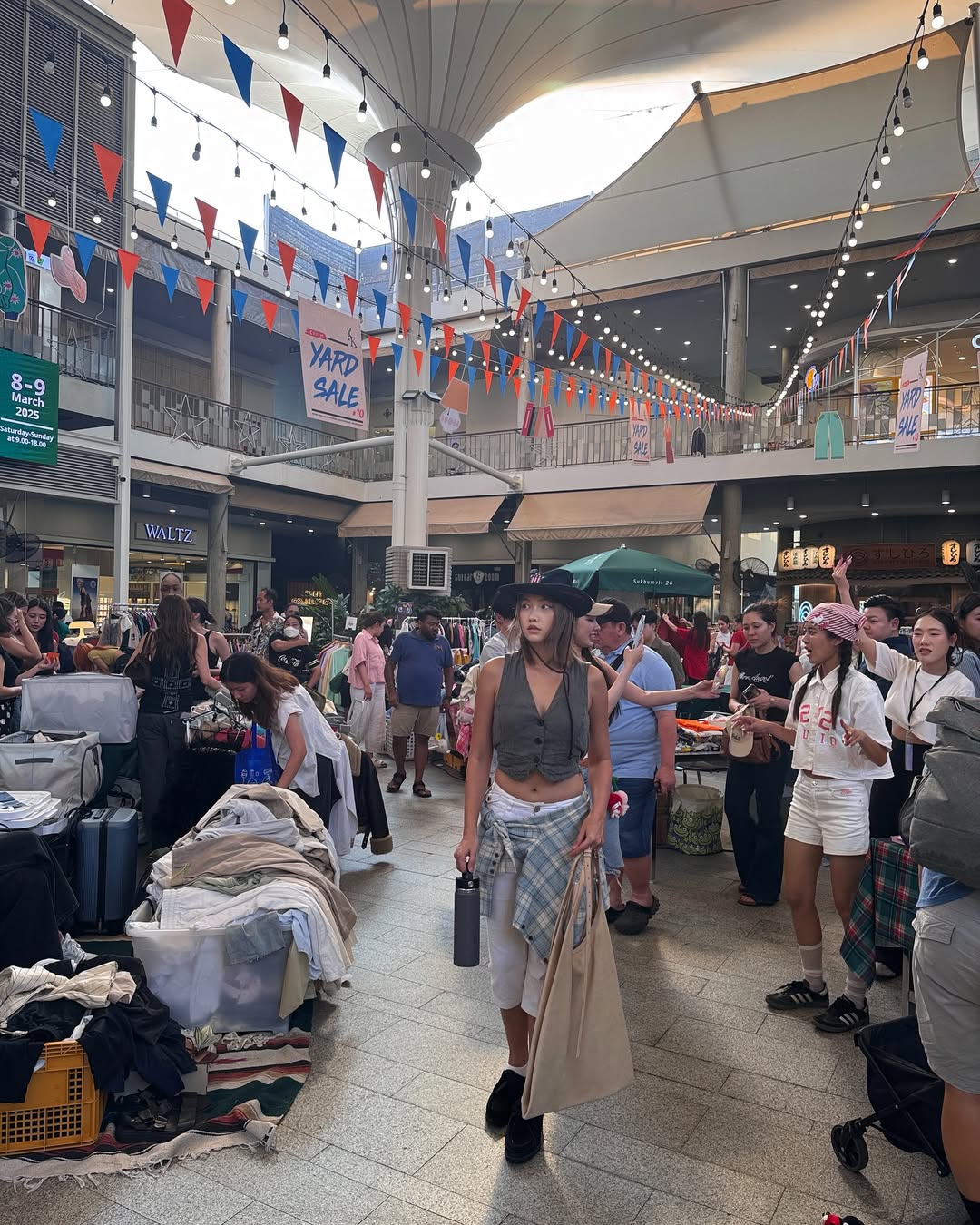 เมทัล สุขขาว