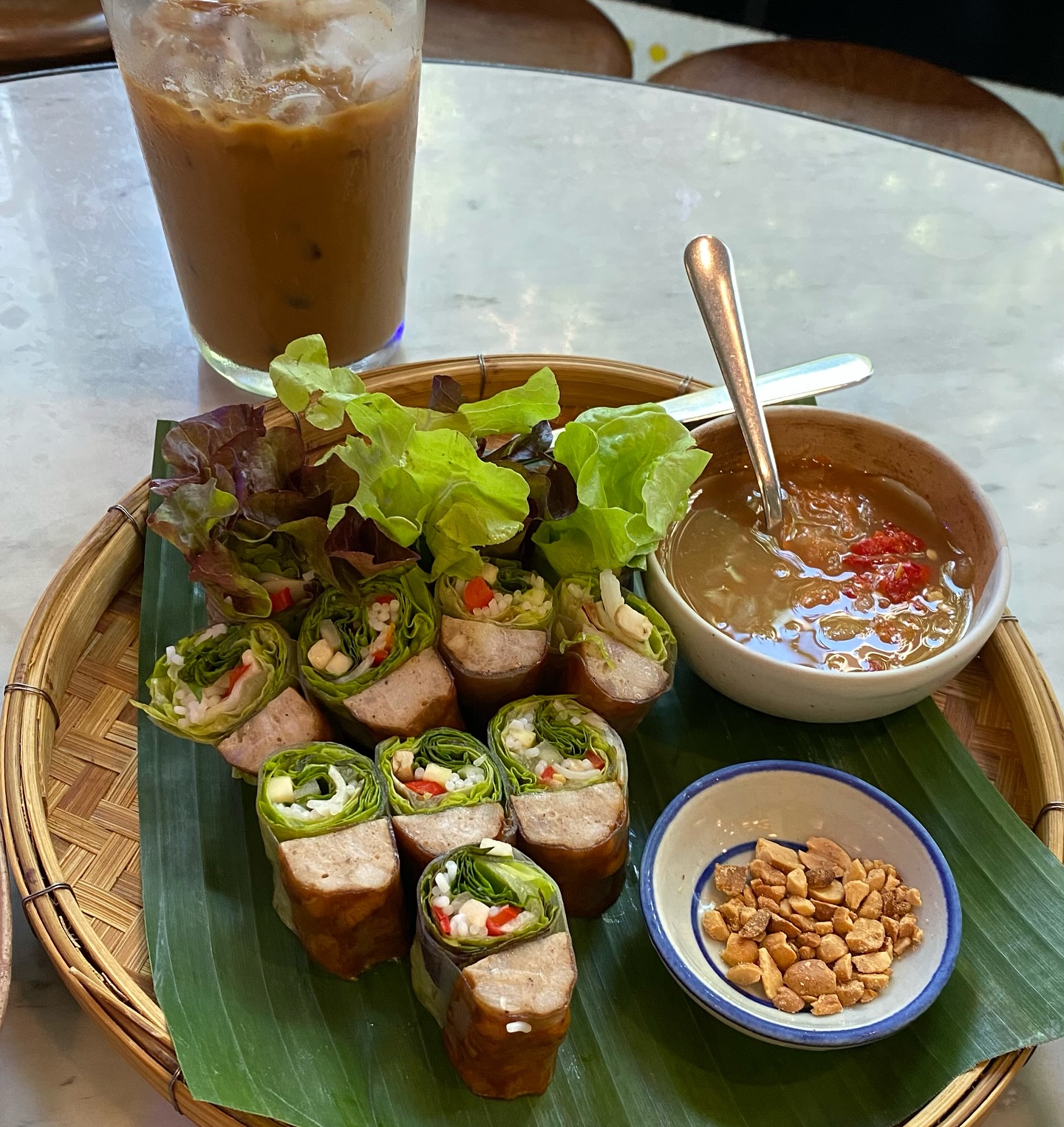 เมทัล สุขขาว