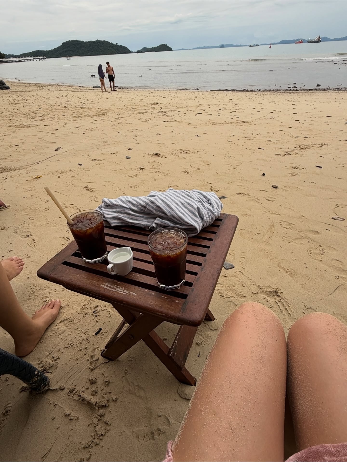 เมทัล สุขขาว