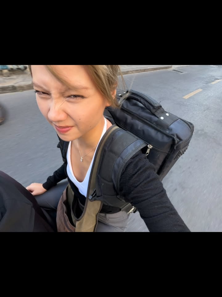 เมทัล สุขขาว