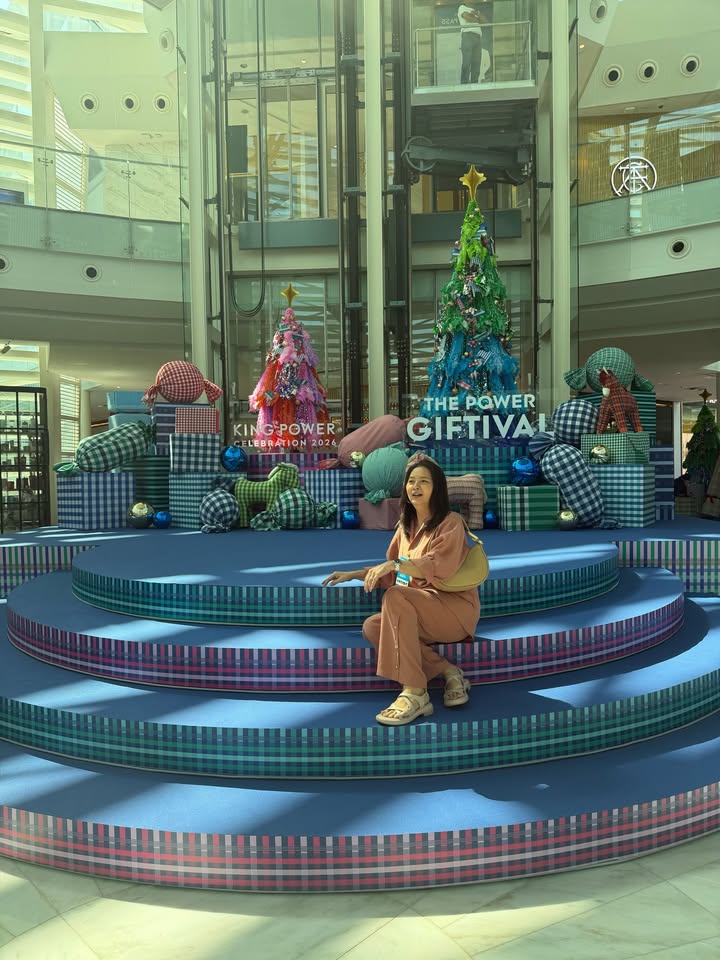 เมทัล สุขขาว