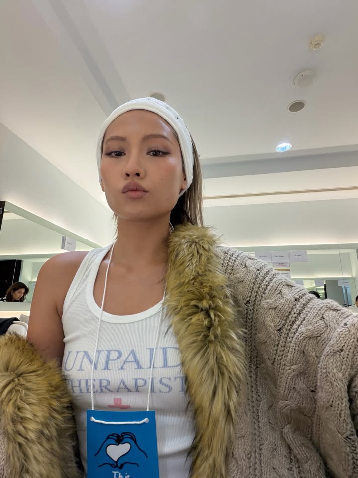 เมทัล สุขขาว