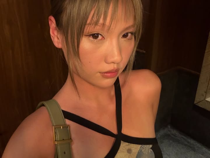 เมทัล สุขขาว