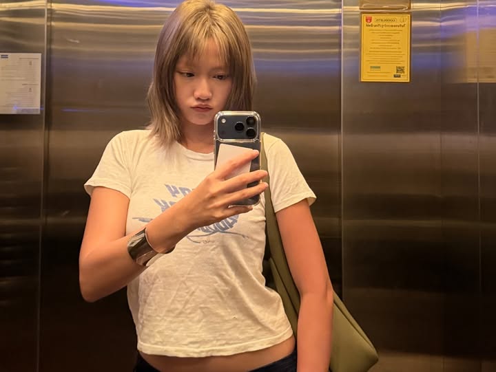 เมทัล สุขขาว