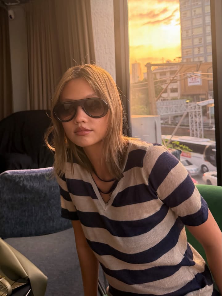 เมทัล สุขขาว