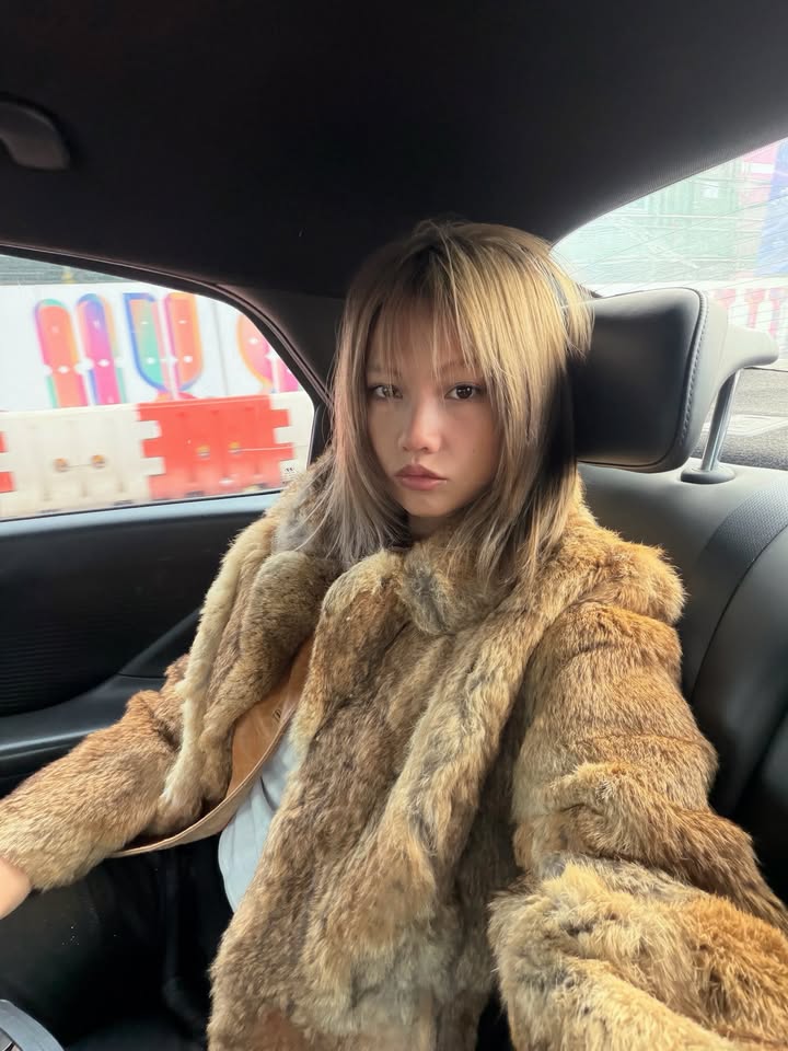 เมทัล สุขขาว