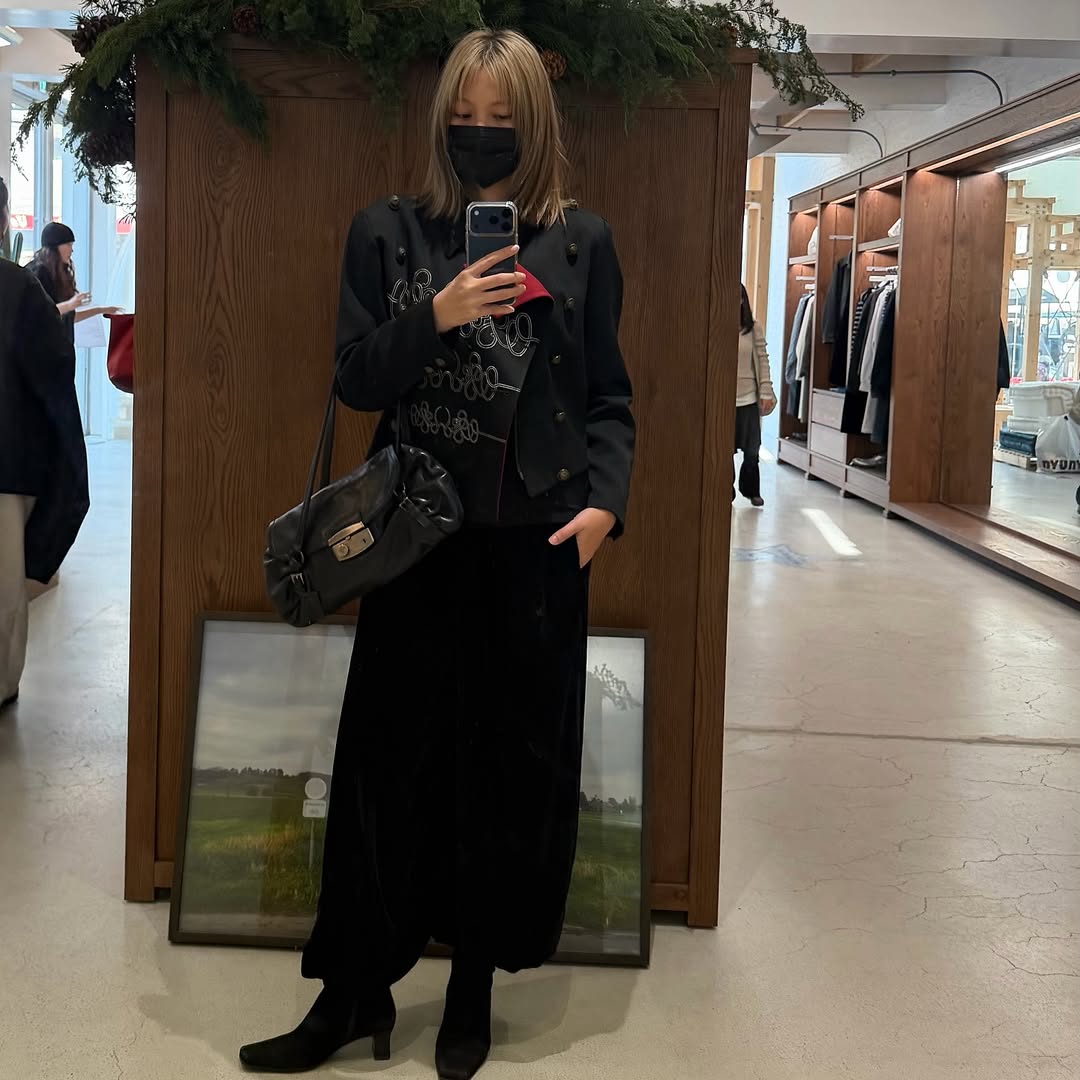 เมทัล สุขขาว