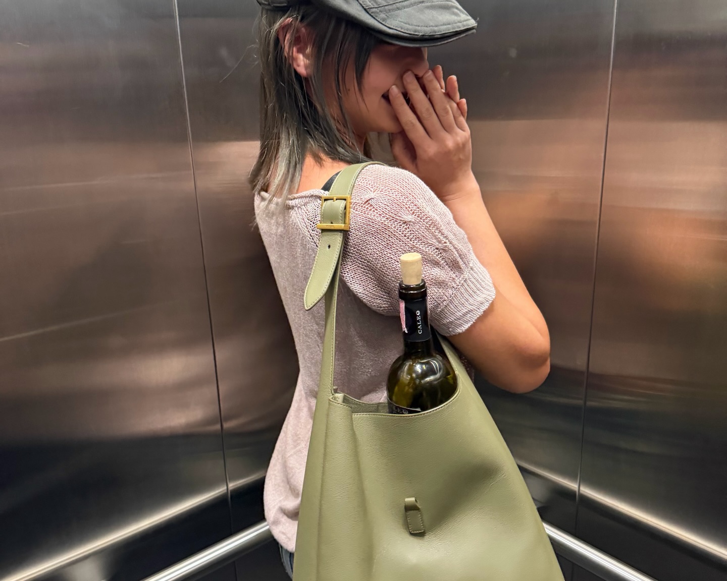 เมทัล สุขขาว