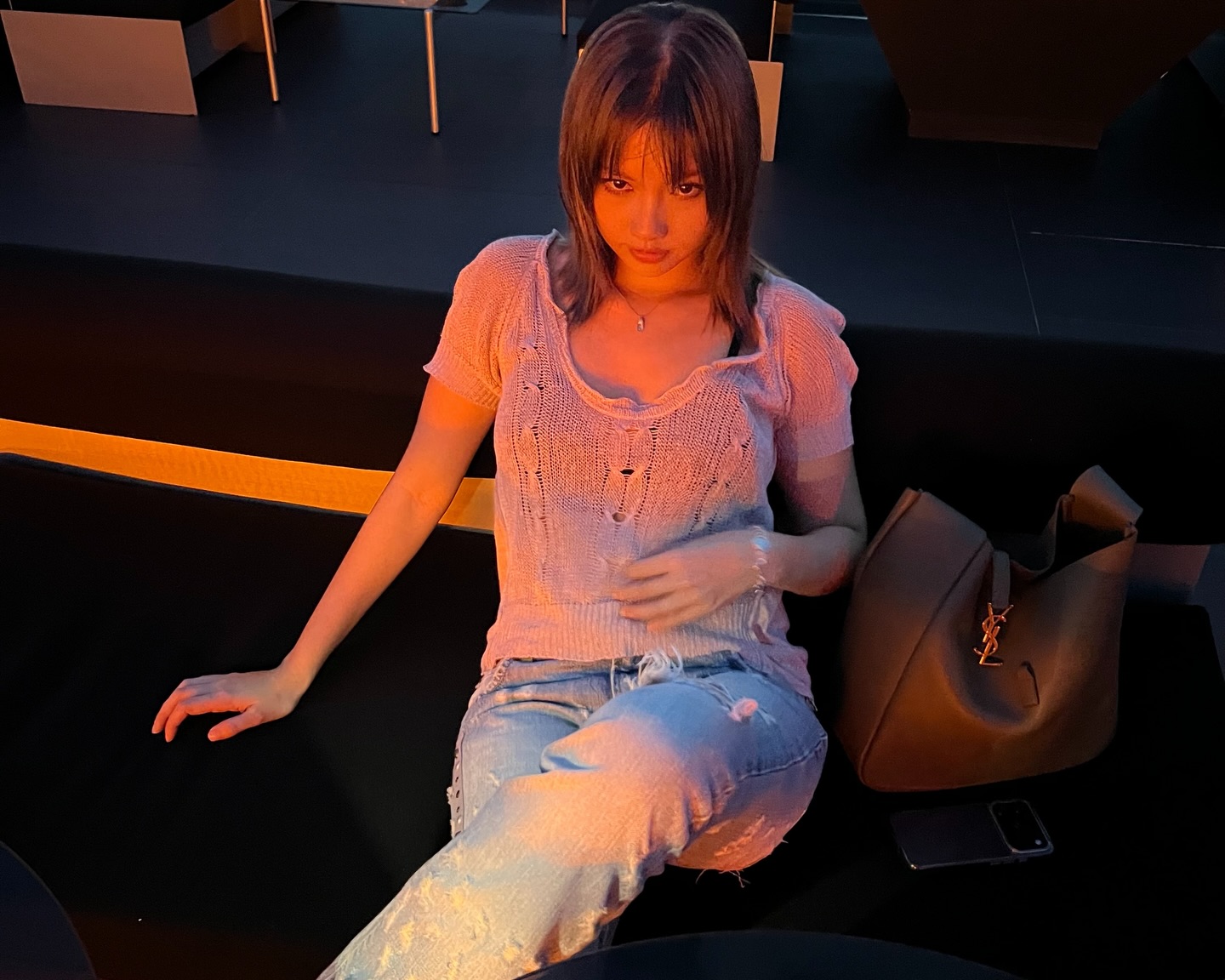 เมทัล สุขขาว