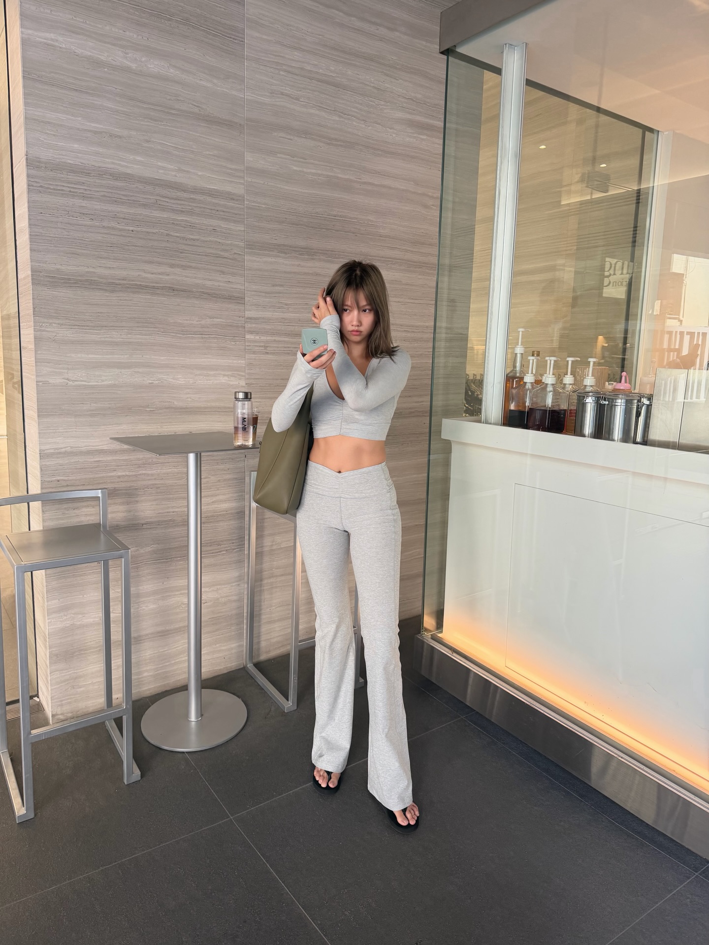 เมทัล สุขขาว